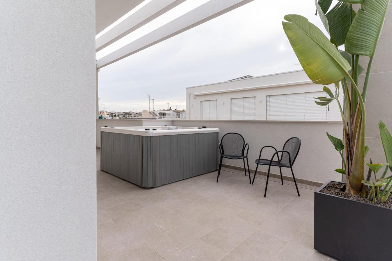 Morus Urban Suites Полиняно а Маре Екстериор снимка